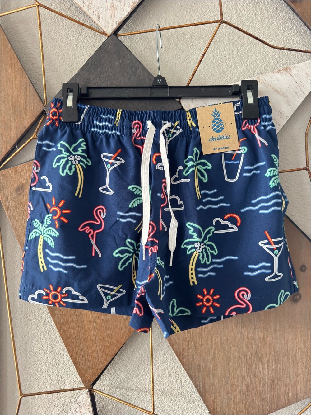 chubbies Navy Neon Tropical Cocktail Swim Trunks 4”
